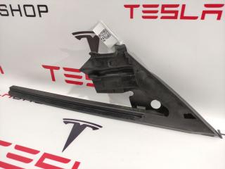 Уплотнитель форточки двери Tesla Model 3 1 поколение (2017 - 2025), 1090502-00-G