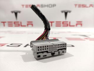 разъем (фишка) проводки Tesla Model 3 1 поколение 2019, 1067964-01-F
