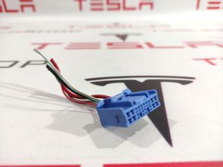 разъем (фишка) проводки Tesla Model 3 1 поколение 2019, 1067964-01-F