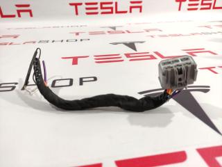 разъем (фишка) проводки Tesla Model 3 1 поколение 2019, 1067964-01-F