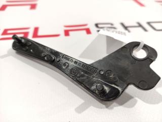 Кронштейн направляющая люка Tesla Model S 1 поколение 2015, 6008675-00-G