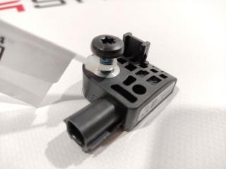 датчик удара Tesla Model S 1 поколение [рестайлинг] 2018, 1005274-00-B