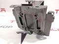 Крепление аккумулятора 12V Tesla Model S 1 поколение 2015, 1024085-00-A, 1028668-00-E, 1051743-00-C, 1031029-00-E - фото №4