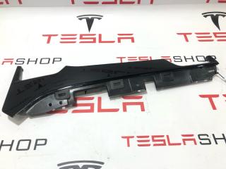 Декоративная накладка центральной панели (пассажирская) Tesla Model S 1 поколение [рестайлинг] 2018, 1004518-04-G