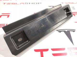 Кронштейн (крепление) коврового покрытия багажника Tesla Model S 1 поколение [рестайлинг] 2018, 1009173-00-E