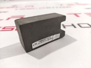 абсорбер бампера Tesla Model S 1 поколение [рестайлинг] 2018, 1068227-00-C