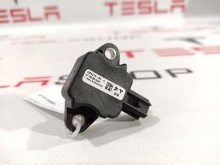 Датчик удара (давления воздуха) Tesla Model S 1 поколение [рестайлинг] 2018, 1005275-00-A