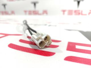 разъем (фишка) проводки Tesla Model S 1 поколение [рестайлинг] 2018, 3004423-00-A, 1053515-00-B