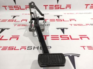 педаль тормоза Tesla Model S 1 поколение [рестайлинг] 2018, 1050657-00-A