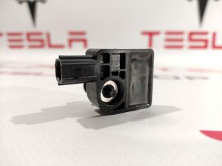 датчик удара Tesla Model S 1 поколение 2015, 1005274-00-B