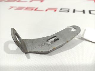 Кронштейн крепления тормозного шланга Tesla Model S 1 поколение [рестайлинг] 2018, 6006357-00-Z