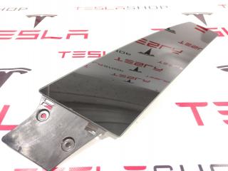 Накладка стойки B, наружная Tesla Model S 1 поколение 2015, 1004534-00-B