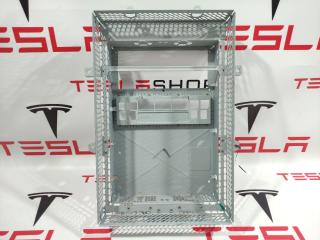 Корпус металлический MCU (основного монитора) Tesla Model S 1 поколение 2015, 1004777-03-C, 1010367-11-A