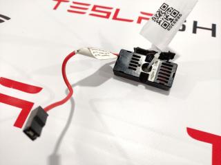Антенна радио (фильтр) Tesla Model S 1 поколение 2015, 1012002-00-B