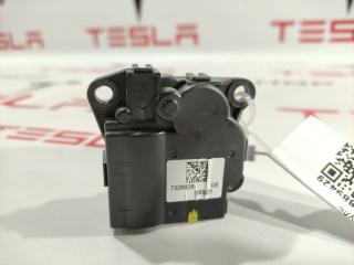 Сервопривод печки салона (печки) Tesla Model 3 1 поколение 2019, 1107674-00-A, 1099999-00-H, T92882