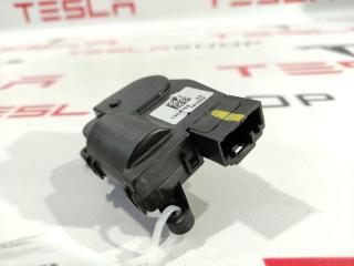 Сервопривод печки салона (печки) Tesla Model 3 1 поколение (2017 - 2025), 1099999-00-H, T90439B