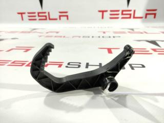 Рычаг механизма регулировки положения заслонок (печки) Tesla Model 3 1 поколение 2019, 1099999-00-H