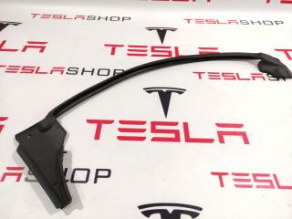 уплотнитель двери Tesla Model S 1 поколение [рестайлинг] 2018, 1005421-00-D
