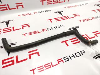 Шланг охлаждения с тройного клапана на четвертной клапан Tesla Model S 1 поколение 2015, 6008298-00-E