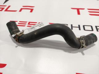 Шланг охлаждения на тройной клапан Tesla Model S 1 поколение 2015, 6007347-00-C