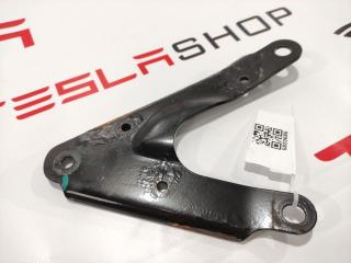 Кронштейн крепления подрамника Tesla Model S 1 поколение 2015, 6008489-00-A