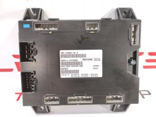 Блок управления BCM (Body Control Module) Tesla Model S 1 поколение 2015, 1010906-00-D