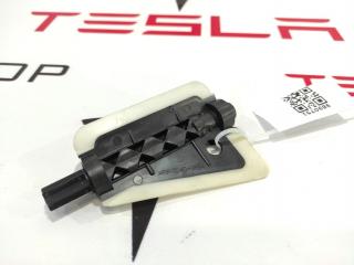 Заслонка печки/климат-контроля Tesla Model 3 1 поколение 2020, 1099999-00-H, T82384