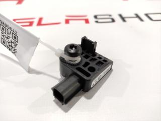 датчик удара Tesla Model S 1 поколение 2015, 1005274-00-B