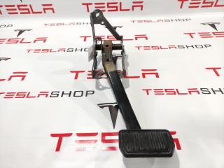 педаль тормоза Tesla Model S 1 поколение 2015, 1050657-00-A