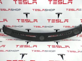 Панель крепления дефлекторов обдува лобового стекла (сетка) Tesla Model S 1 поколение 2015, 6007510-00-G, 1023272-00-B, 1023273-00-B