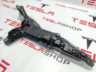 Кронштейн внутренний стойки C Tesla Model S 1 поколение [рестайлинг] 2018, 1009272-00-D