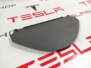 Козырек малого монитора нижний Tesla Model S 1 поколение 2015, 1002274-00-D