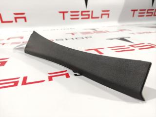 Накладка стойки А, (средняя высота) Tesla Model S 1 поколение 2015, 1007711-00-D