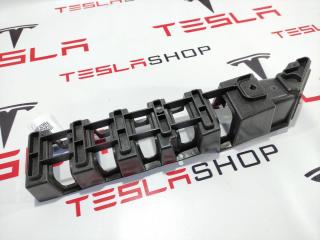 Кронштейн внешний сидений 2-го ряда Tesla Model X 1 поколение 2016, 1055317-00-C, 1089758-00-B