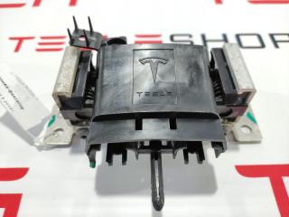 Крышка-фиксатор Tesla Model X 1 поколение 2016, 1056505-00-E, 100918100A, 1003915-10-F, 1003311-00-B