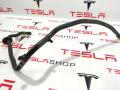 Шланги охлаждающей жидкости заднего малого электромотора Tesla Model X 1 поколение 2016, 1046225-00-E - фото №5