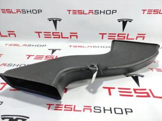 воздуховод (дефлектор) радиатора Tesla Model X 1 поколение 2016, 1046212-00-C