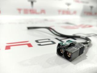 разъем (фишка) проводки Tesla Model X 1 поколение 2016, 1032447-80-F, PBTRTDEN1-3