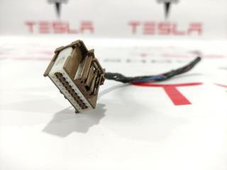 разъем (фишка) проводки Tesla Model X 1 поколение 2016, 1032447-80-F, 34729-0202