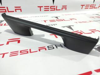 Накладка салазки сидения водит./пассаж. Tesla Model X 1 поколение 2016, 1061619-00-A
