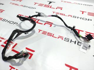Электропроводка амортизаторов подъемной задней двери Tesla Model X 1 поколение 2016, 1063406-00-F, 1064336-00-B