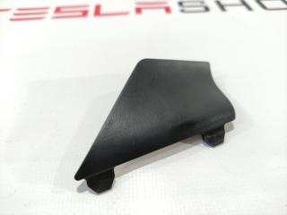 Заглушка обшивки (карты) двери Tesla Model S 1 поколение 2016, 1008134-00-E