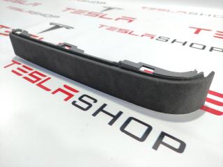 Накладка подъемной задней двери Tesla Model X 1 поколение 2016, 1055024-00-B