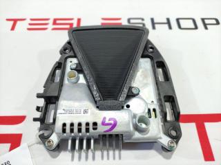 Монокамера лобового стекла Tesla Model S 1 поколение 2016, 1038482-00-J, 1038482-99-J