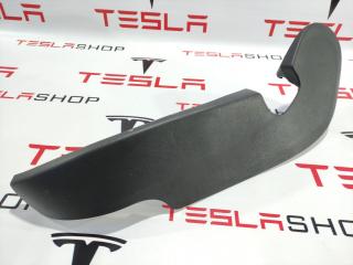 Накладка салазки сидения (пассажирская) Tesla Model S 1 поколение 2016, 1013093-00-A