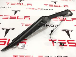 Накладка закрытия подъемной задней двери Tesla Model X 1 поколение 2016, 1041595-00-F