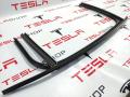 Уплотнитель стекла подъемной задней двери Tesla Model X 1 поколение 2016, 1032277-00-E, 1069520-90-H - фото №4