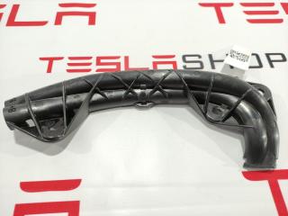 Кронштейн крепления сплиттера Tesla Model X 1 поколение 2016, 1051530-00-C