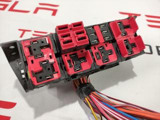 блок предохранителей Tesla Model S 1 поколение 2014, 1009096-00-G