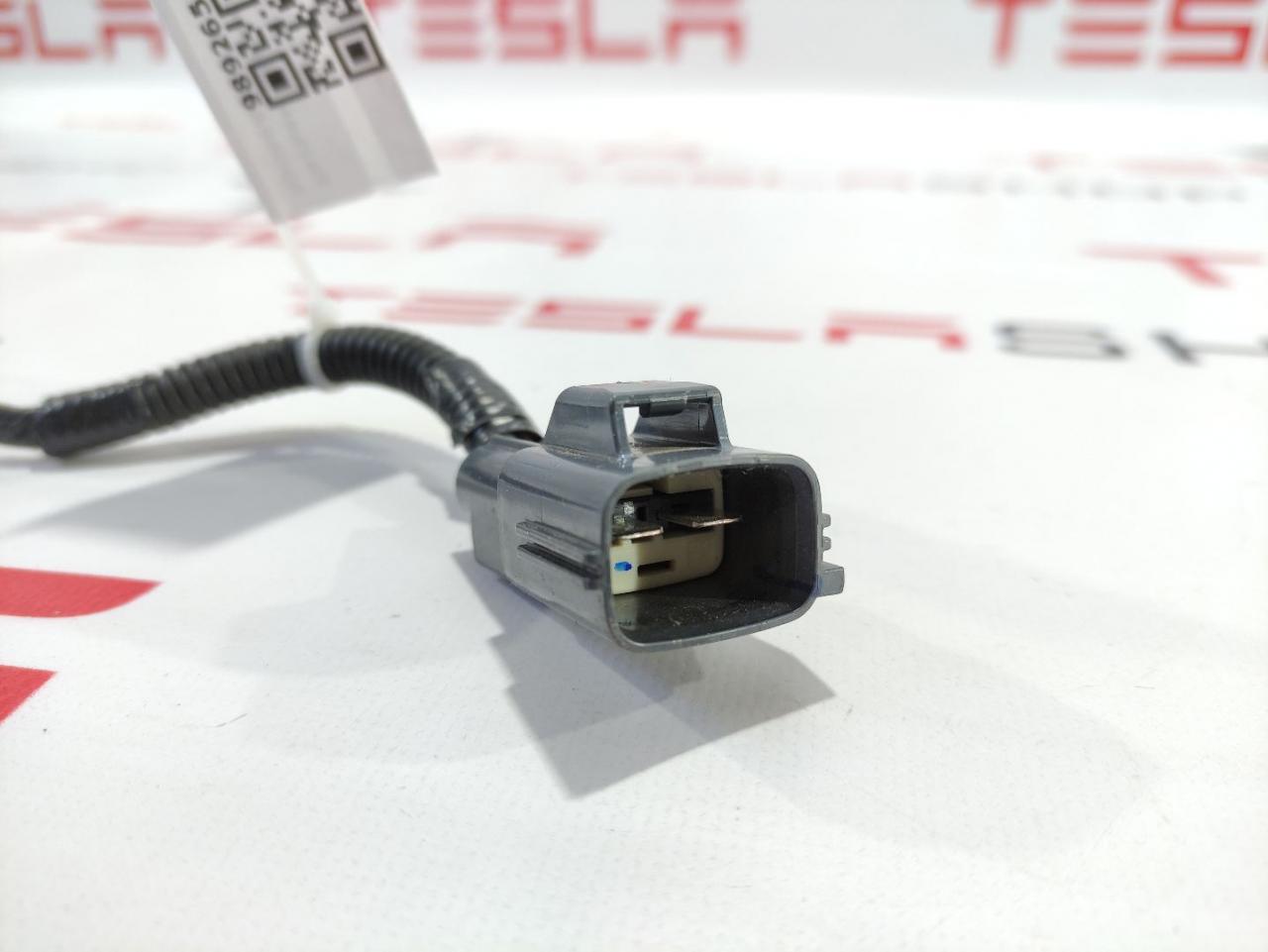 разъем (фишка) проводки Tesla Model S 1 поколение 2015, 1009096-00-G - фото №1